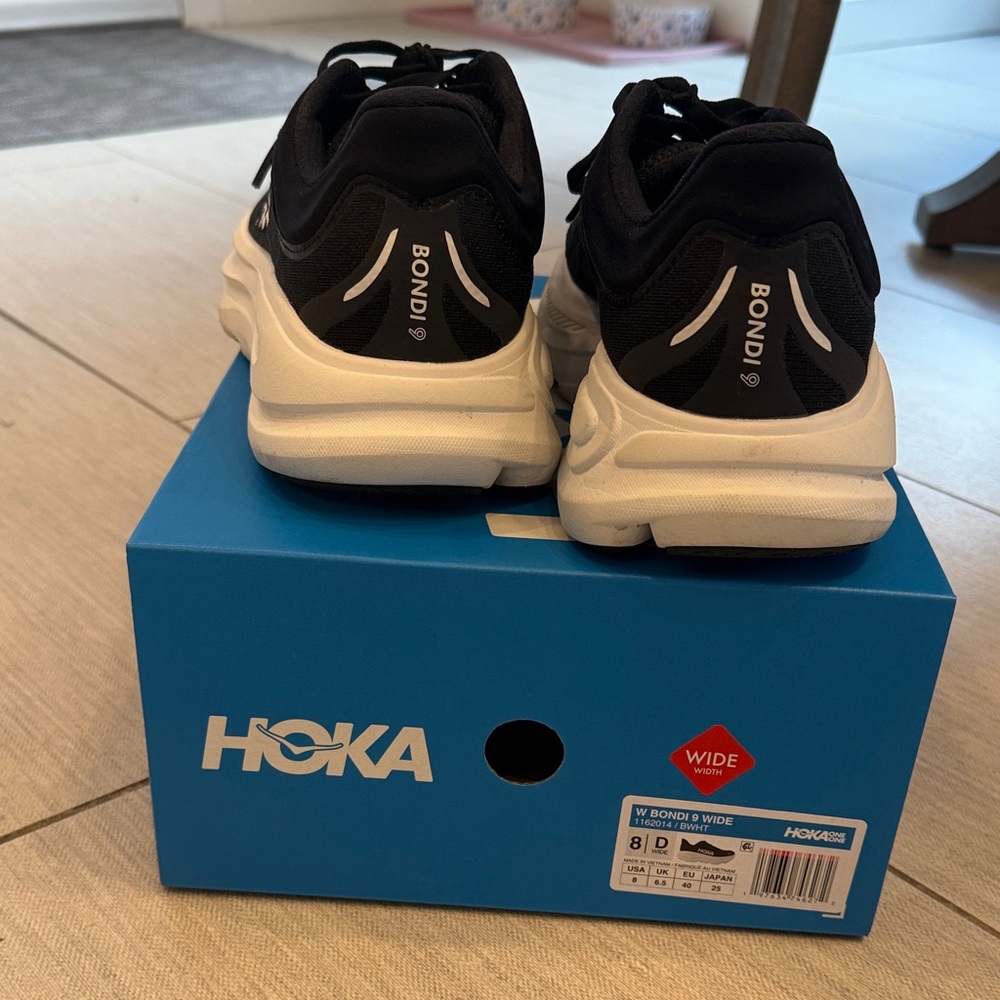 Hoka Bondi Sneakers for Women  in Black and White